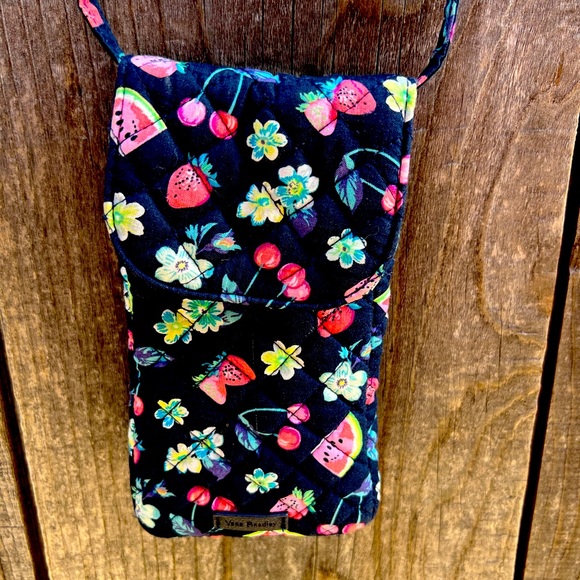 Vera Bradley cellphone purse - Picture 3 of 8